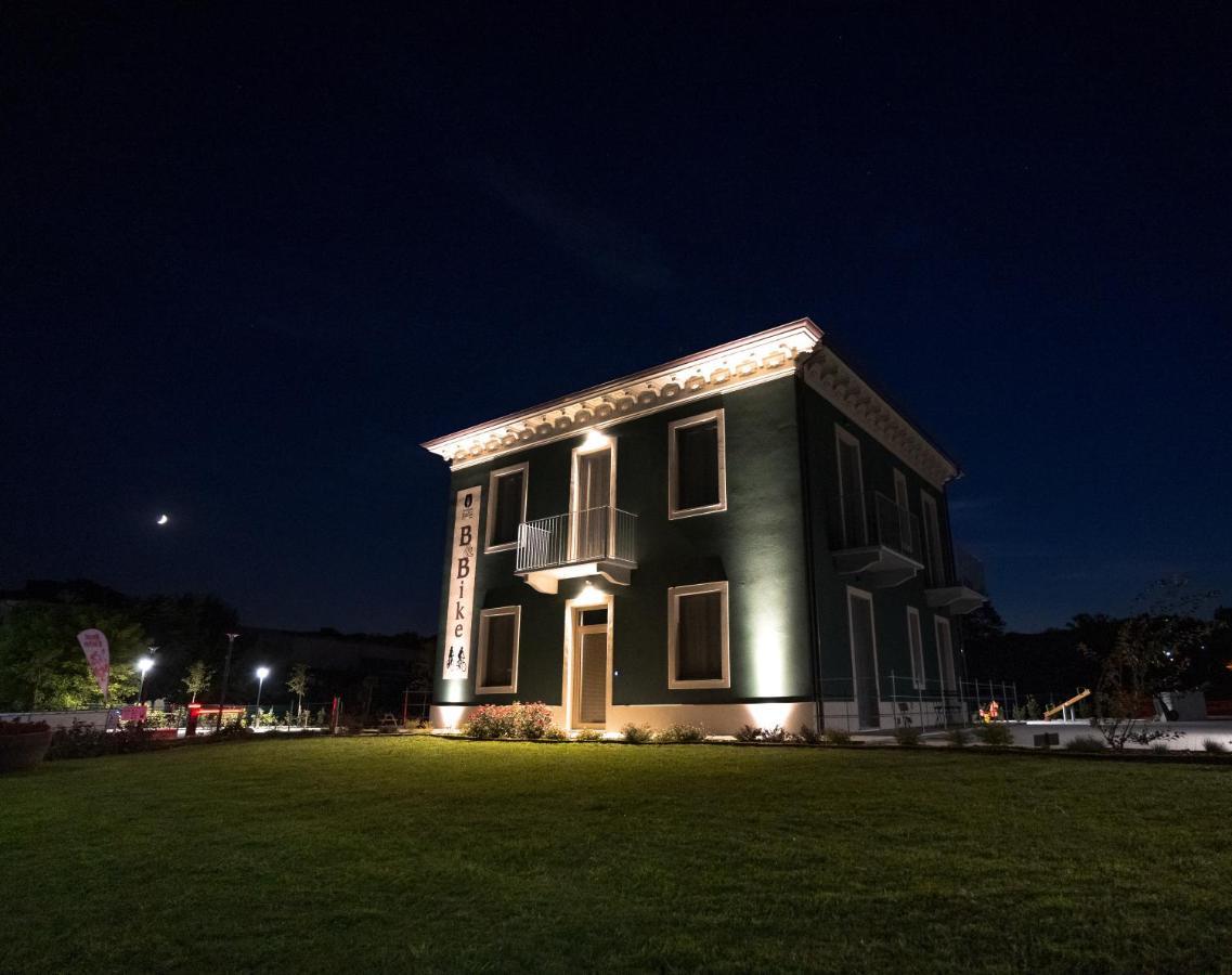 B & Bike Di Ristorante Italia Mombello Monferrato Ngoại thất bức ảnh